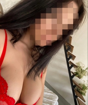 Юлиана, 22